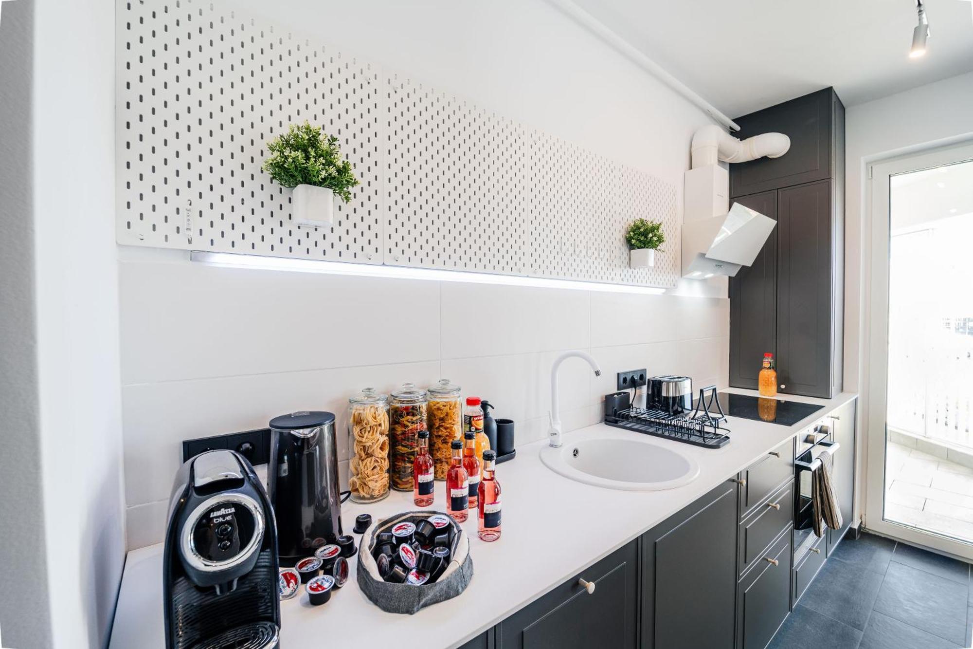 Smart Home - Gloria Apartment Avenue - By Openhouse Тимишоара Екстериор снимка